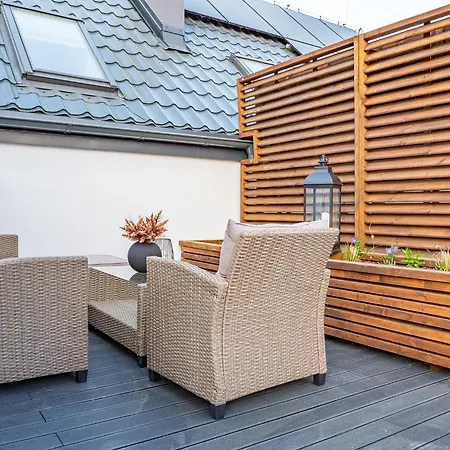 Latarnik - Luksusowe W Stilo Apartmán Osetnik